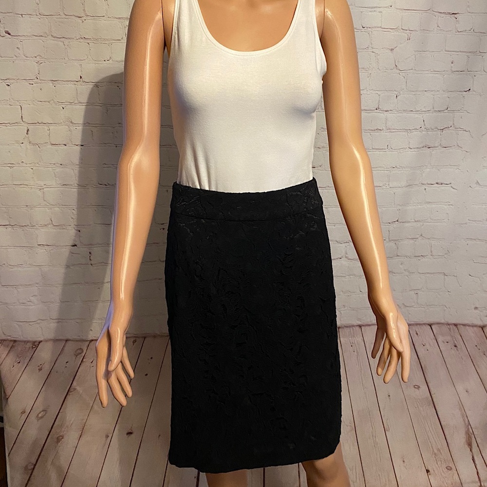 Banana Republic black lace pencil skirt size 2
